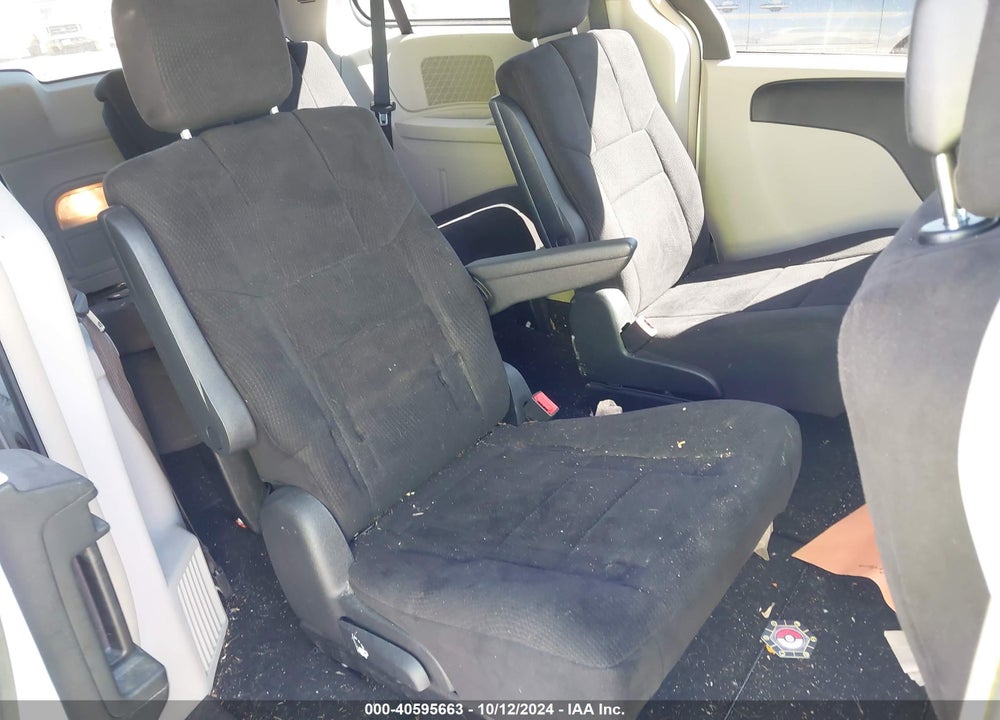 2011 CHRYSLER TOWN & COUNTRY TOURING VIN: 2A4RR5DG6BR621344
