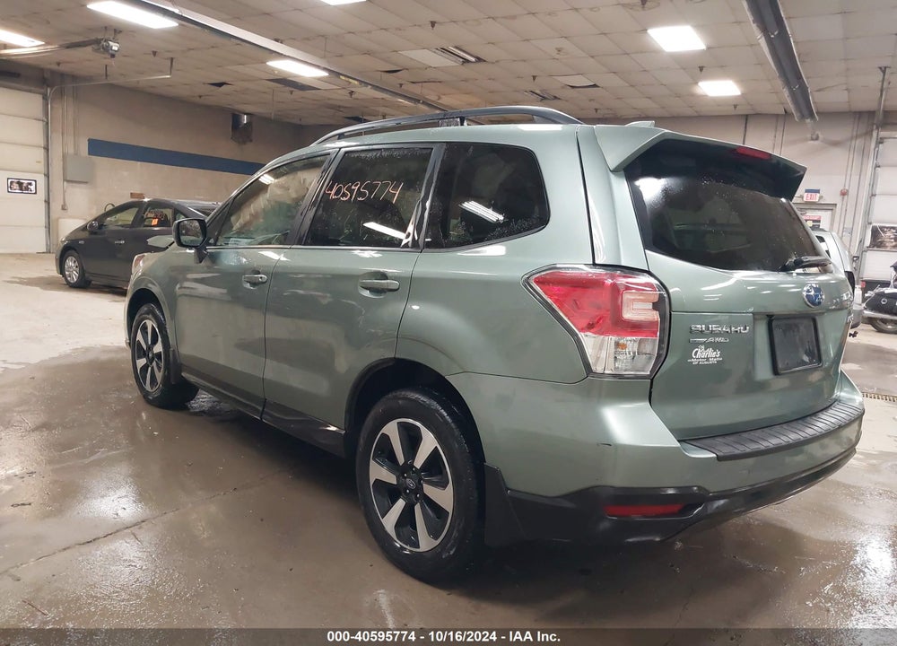 2018 SUBARU FORESTER 2.5I PREMIUM VIN: JF2SJAEC0JH410042