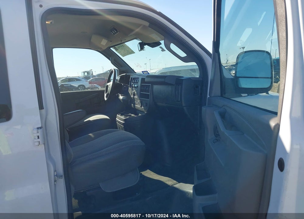 2019 CHEVROLET EXPRESS 3500 LT VIN: 1GAZGPFG0K1203119