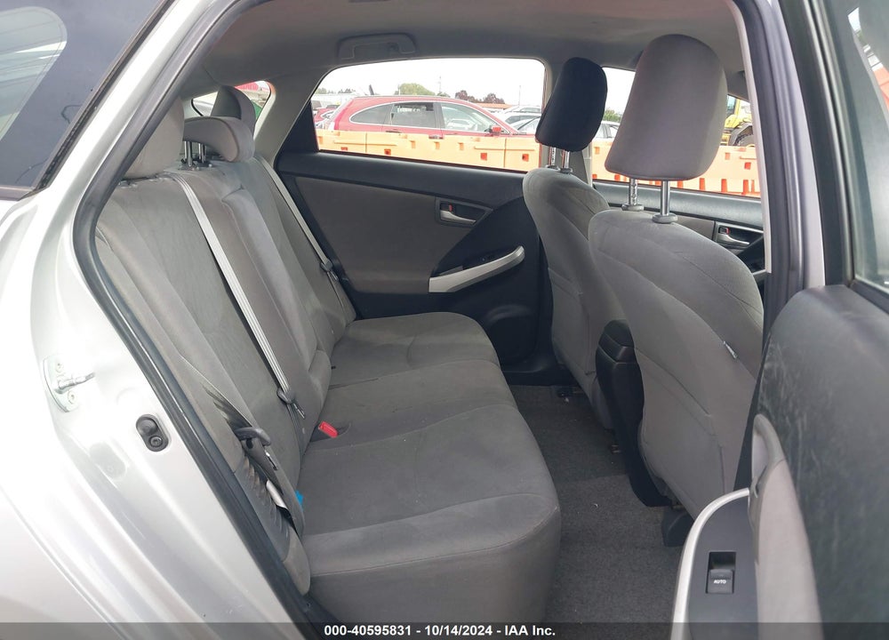 2013 TOYOTA PRIUS TWO VIN: JTDKN3DU2D5580420