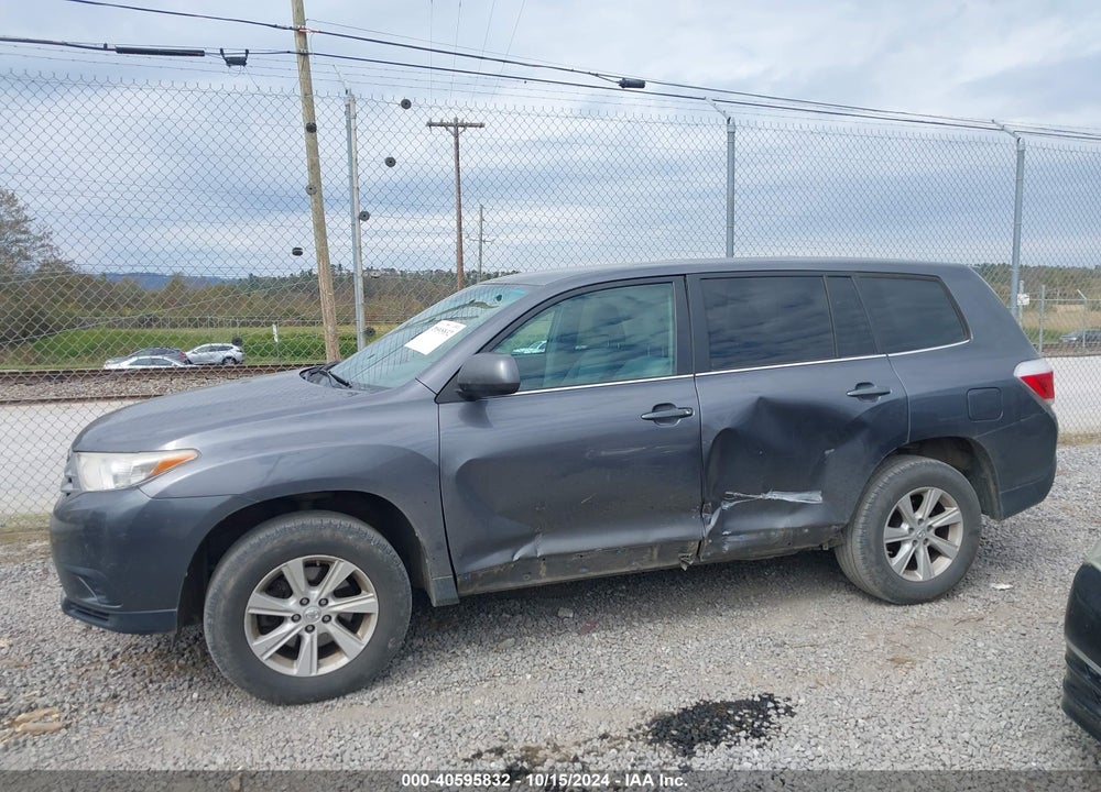 2013 TOYOTA HIGHLANDER VIN: 5TDZA3EH6DS043992