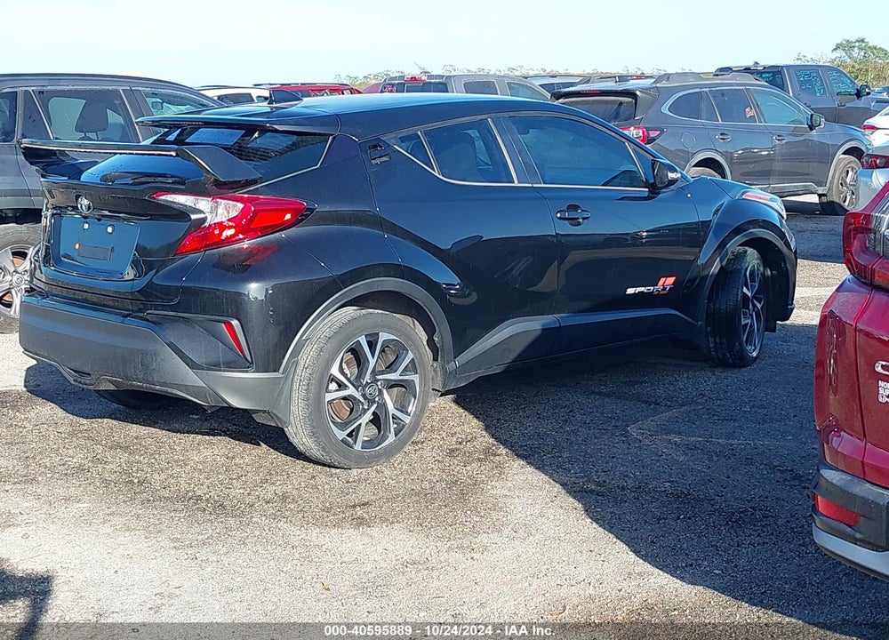 2021 TOYOTA C-HR XLE VIN: NMTKHMBX5MR121983