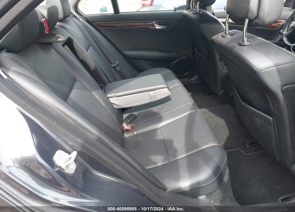 2008 MERCEDES-BENZ C 300 VIN: WDDGF81XX8F094099