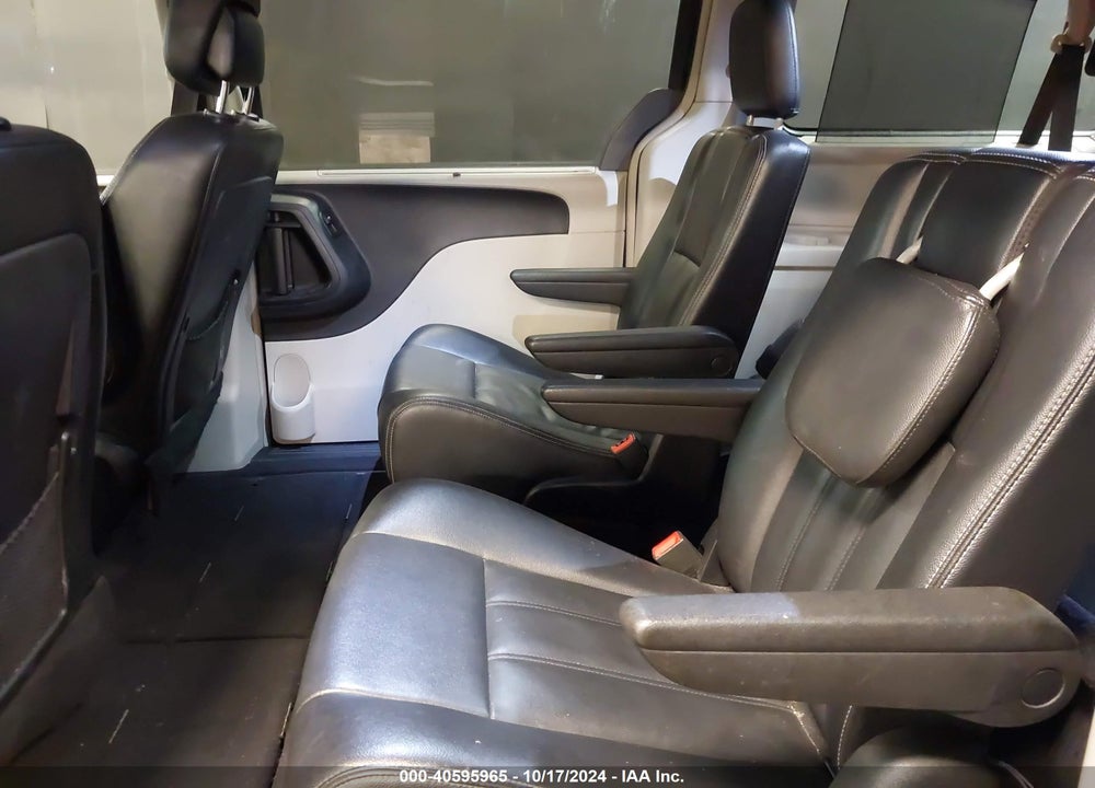 2014 CHRYSLER TOWN & COUNTRY TOURING VIN: 2C4RC1BG7ER408779