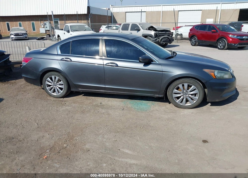2011 HONDA ACCORD 2.4 EX VIN: 1HGCP2F71BA029983