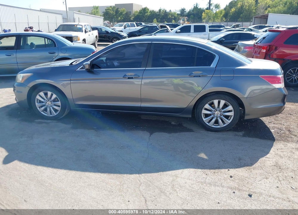 2011 HONDA ACCORD 2.4 EX VIN: 1HGCP2F71BA029983