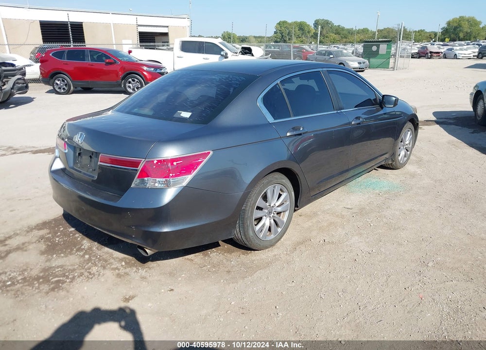2011 HONDA ACCORD 2.4 EX VIN: 1HGCP2F71BA029983