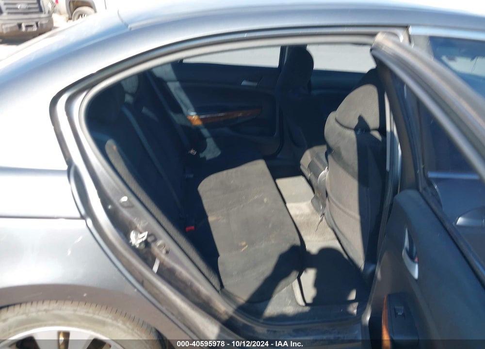 2011 HONDA ACCORD 2.4 EX VIN: 1HGCP2F71BA029983