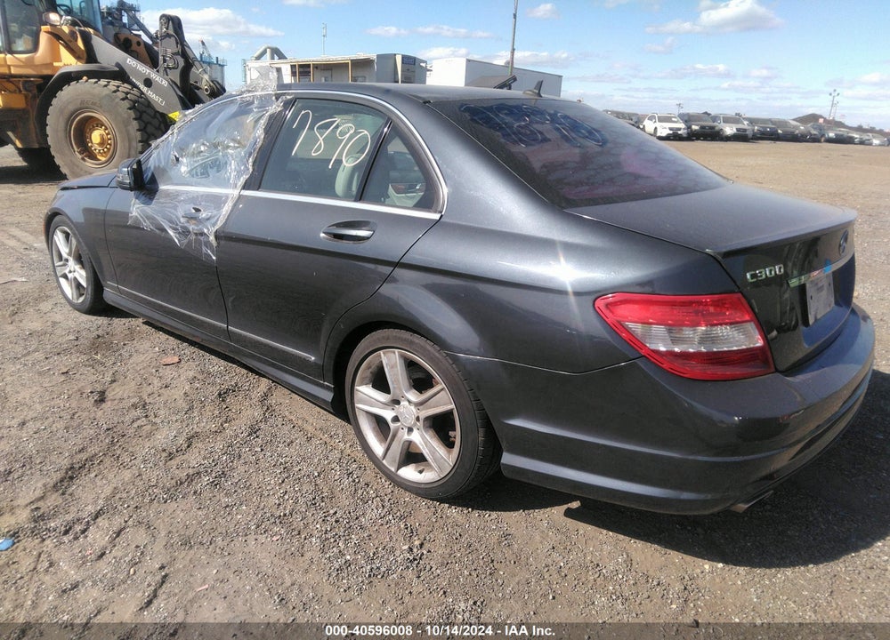 2011 MERCEDES-BENZ C 300 LUXURY 4MATIC/SPORT 4MATIC VIN: WDDGF8BB9BR172963