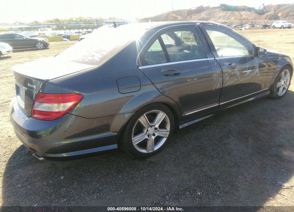 2011 MERCEDES-BENZ C 300 LUXURY 4MATIC/SPORT 4MATIC VIN: WDDGF8BB9BR172963