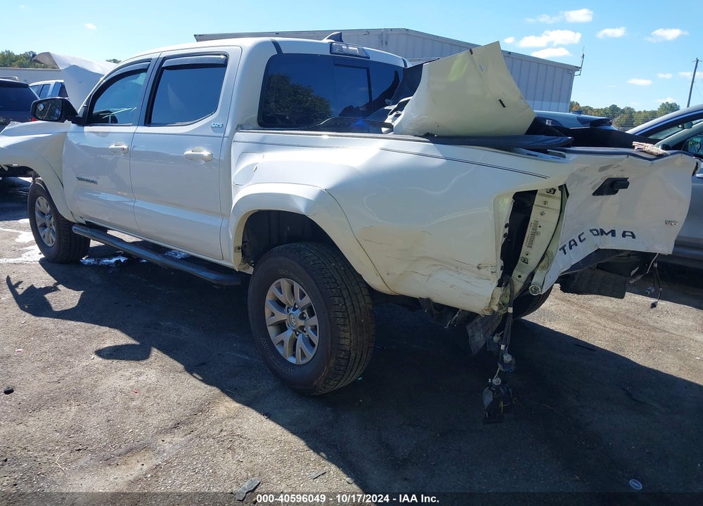 2018 TOYOTA TACOMA SR5 V6 VIN: 3TMAZ5CN7JM064114