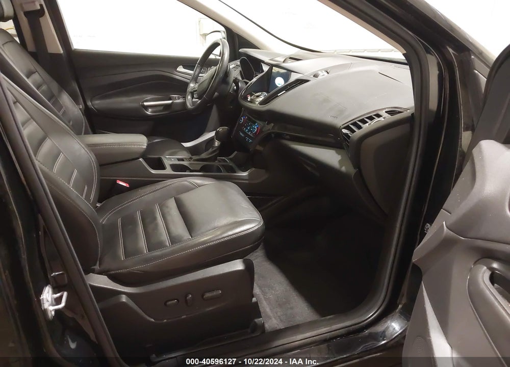 2017 FORD ESCAPE TITANIUM VIN: 1FMCU9J91HUD71932