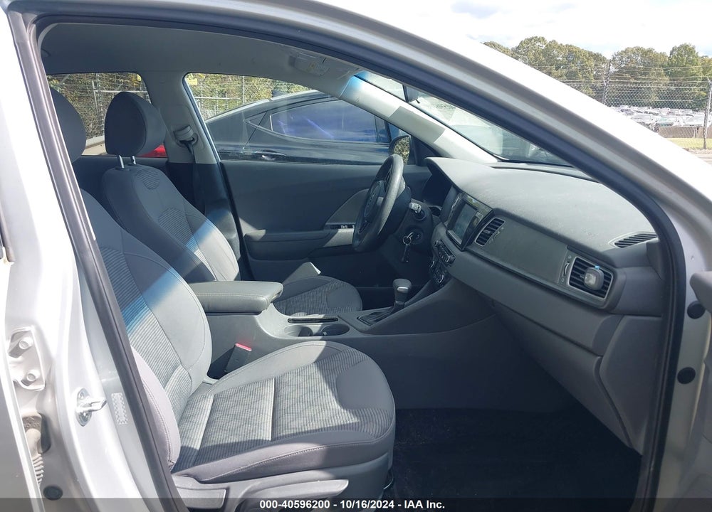 2017 KIA NIRO FE VIN: KNDCB3LC3H5043616