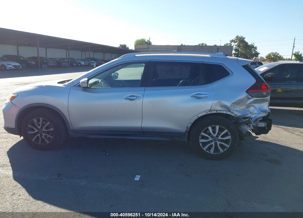 2018 NISSAN ROGUE SV VIN: JN8AT2MT5JW465792