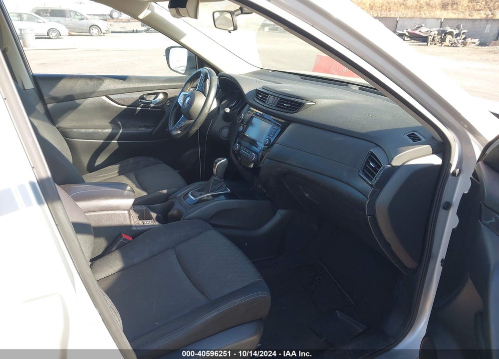 2018 NISSAN ROGUE SV VIN: JN8AT2MT5JW465792