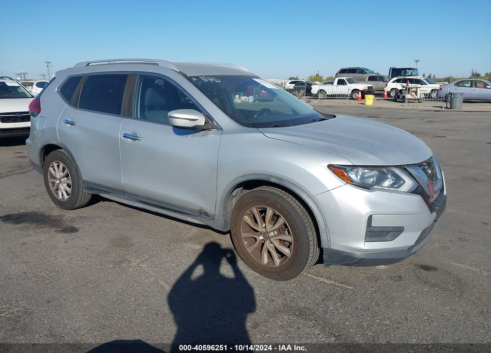 2018 NISSAN ROGUE SV VIN: JN8AT2MT5JW465792