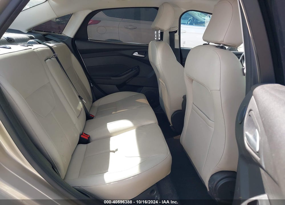 2018 FORD FOCUS TITANIUM VIN: 1FADP3J29JL221830