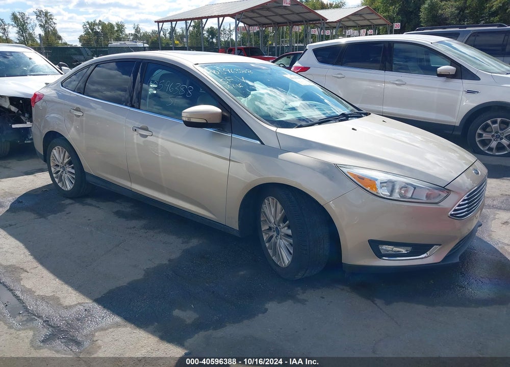 2018 FORD FOCUS TITANIUM VIN: 1FADP3J29JL221830