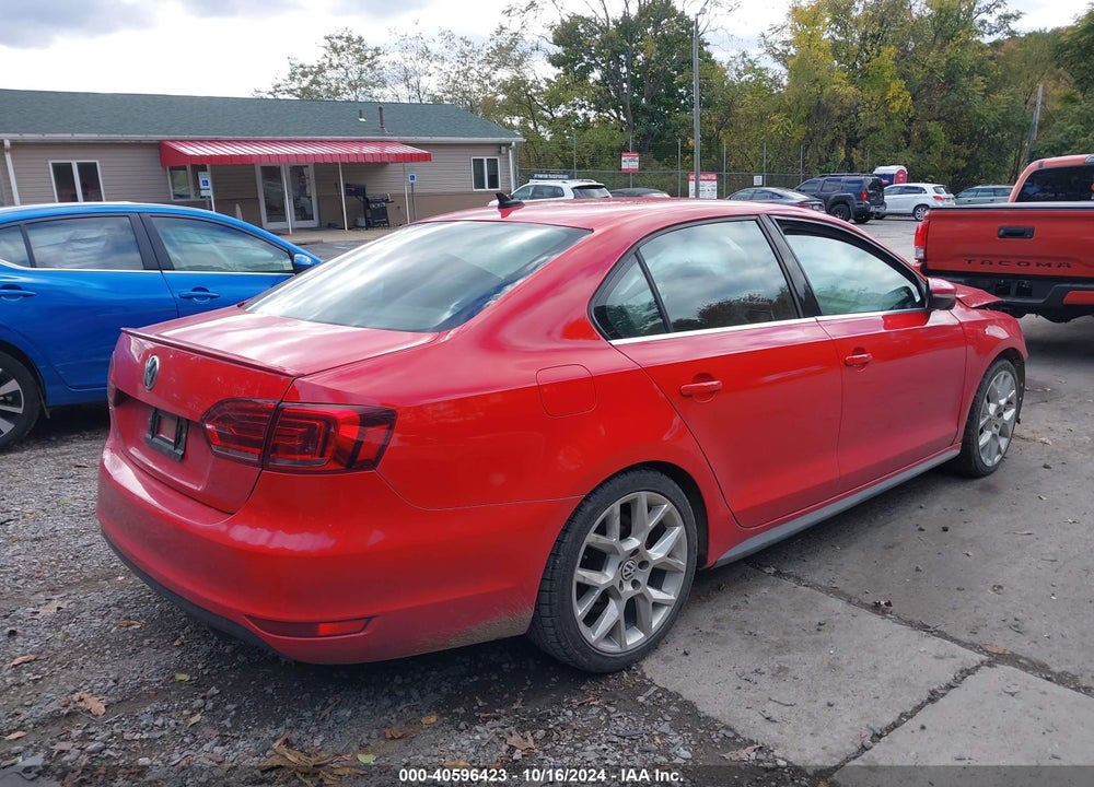 2014 VOLKSWAGEN JETTA GLI EDITION 30 W/NAV VIN: 3VW4T7AJ6EM332857