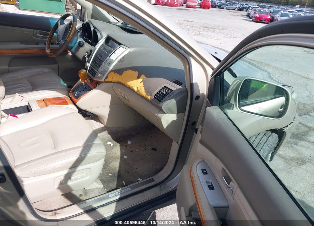2005 LEXUS RX 330 VIN: 2T2HA31U45C048936
