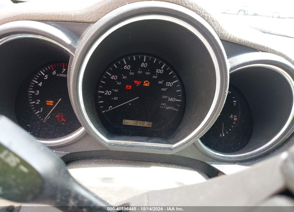 2005 LEXUS RX 330 VIN: 2T2HA31U45C048936