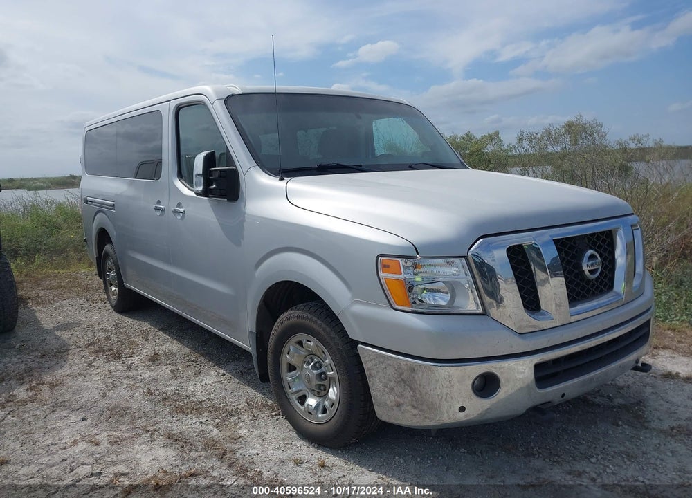 2017 NISSAN NV PASSENGER NV3500 HD SL V8 VIN: 5BZAF0AA3HN851332
