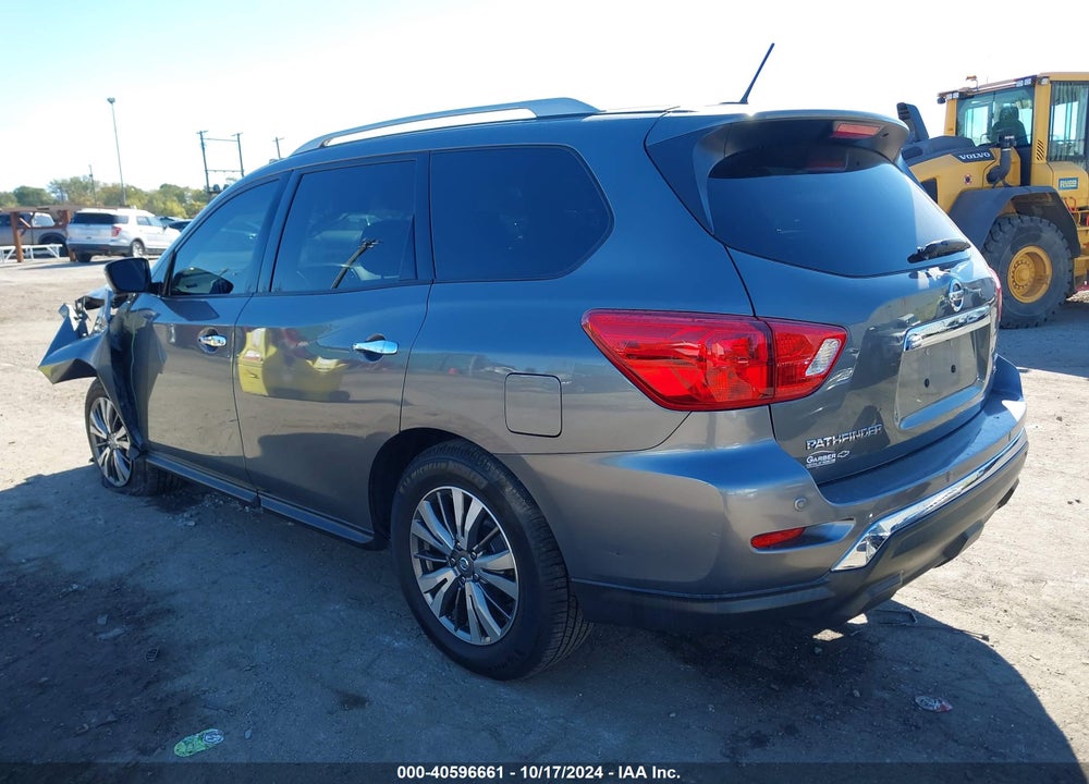 2018 NISSAN PATHFINDER SL VIN: 5N1DR2MMXJC635187