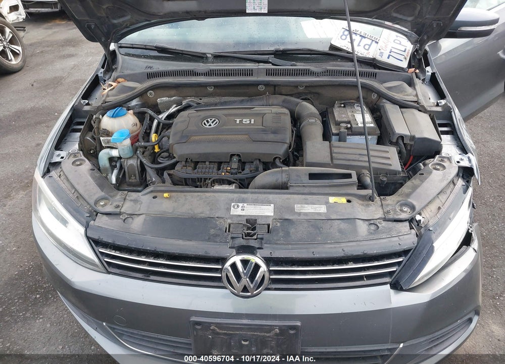 2014 VOLKSWAGEN JETTA 1.8T SE VIN: 3VWD17AJ2EM214049