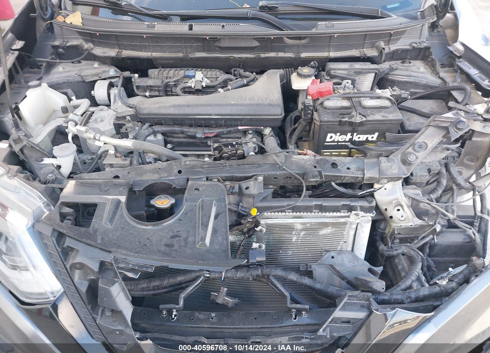 2018 NISSAN ROGUE SV VIN: 5N1AT2MT8JC815425
