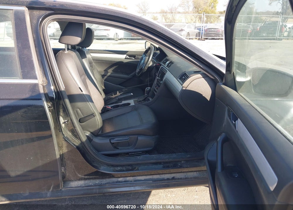 2013 VOLKSWAGEN PASSAT 2.5L SE VIN: 1VWBP7A32DC135231