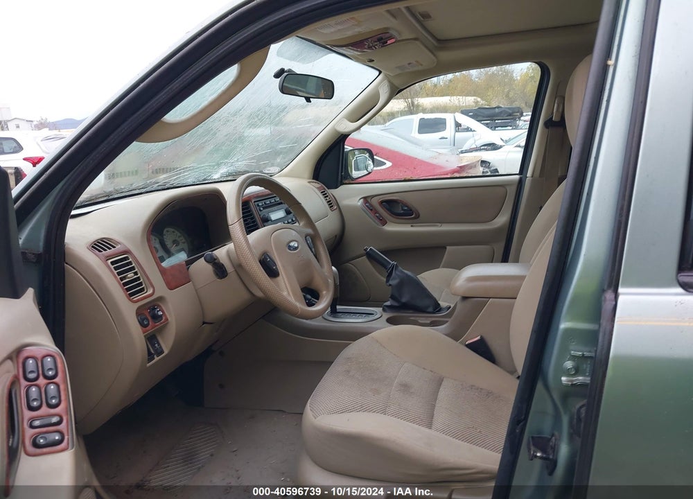 2005 FORD ESCAPE XLT VIN: 1FMYU03155KB07306