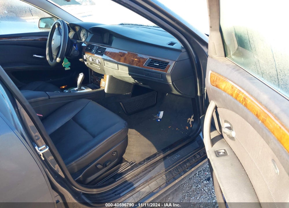 2010 BMW 528 VIN: WBANV1C58AC156790