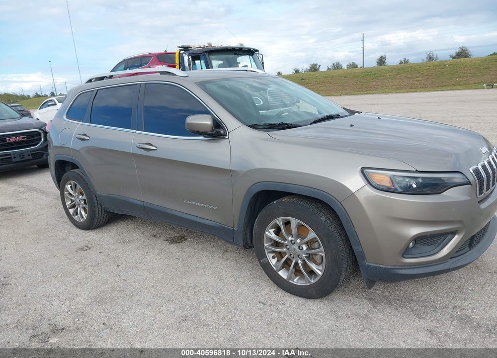 2019 JEEP CHEROKEE LATITUDE PLUS FWD VIN: 1C4PJLLB3KD383759