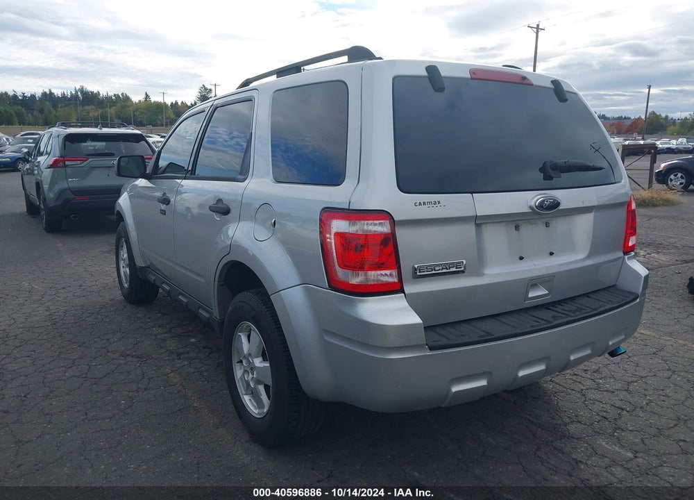 2010 FORD ESCAPE XLT VIN: 1FMCU0D73AKB77085