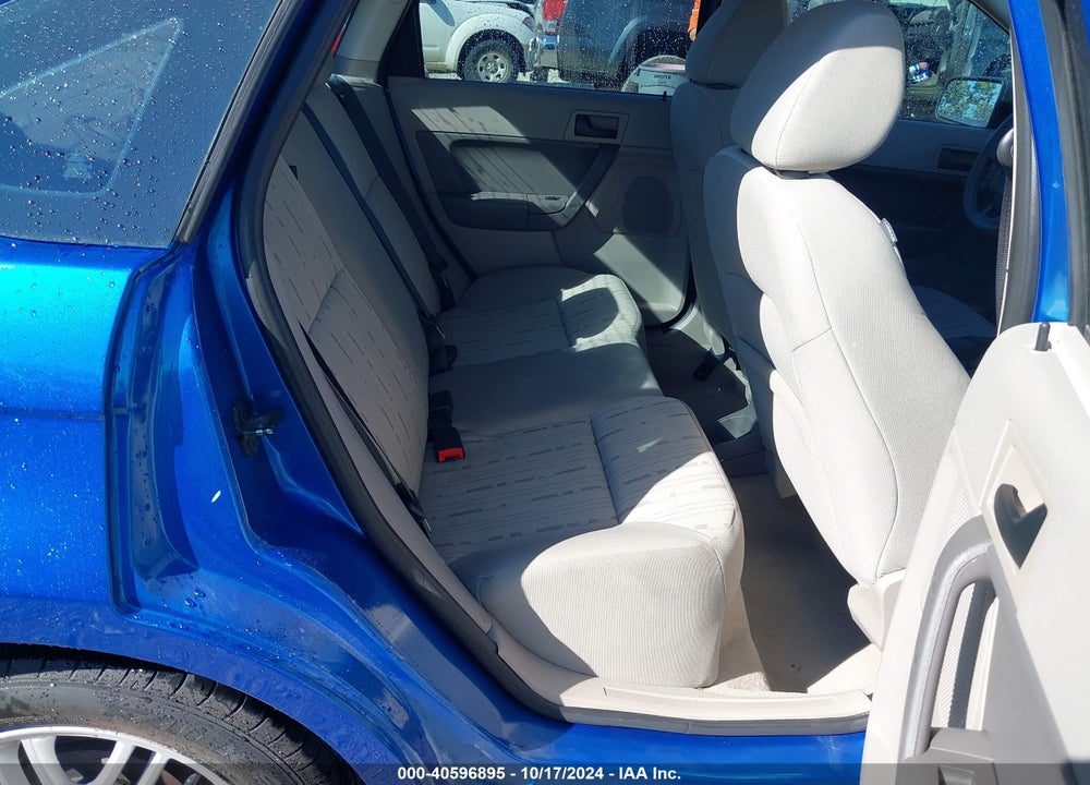 2010 FORD FOCUS SE VIN: 1FAHP3FN8AW291029