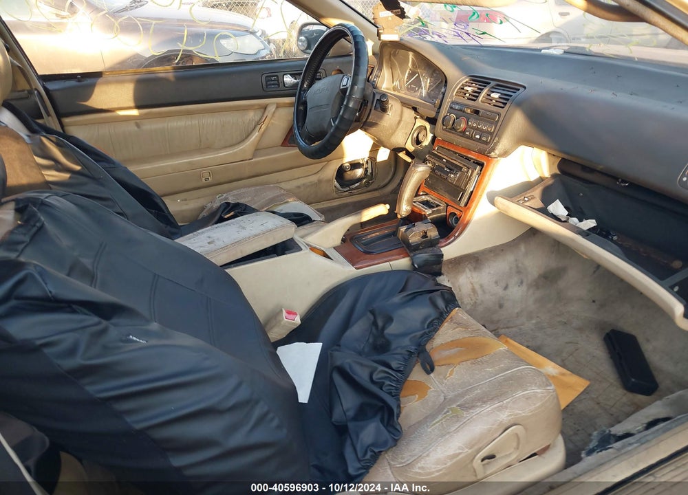 1991 ACURA LEGEND L VIN: JH4KA8262MC003622