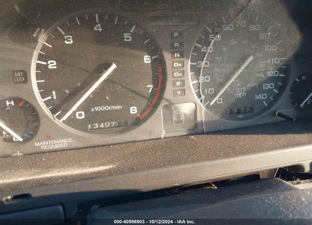 1991 ACURA LEGEND L VIN: JH4KA8262MC003622