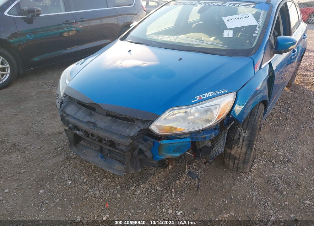 2012 FORD FOCUS TITANIUM VIN: 1FAHP3N27CL472196
