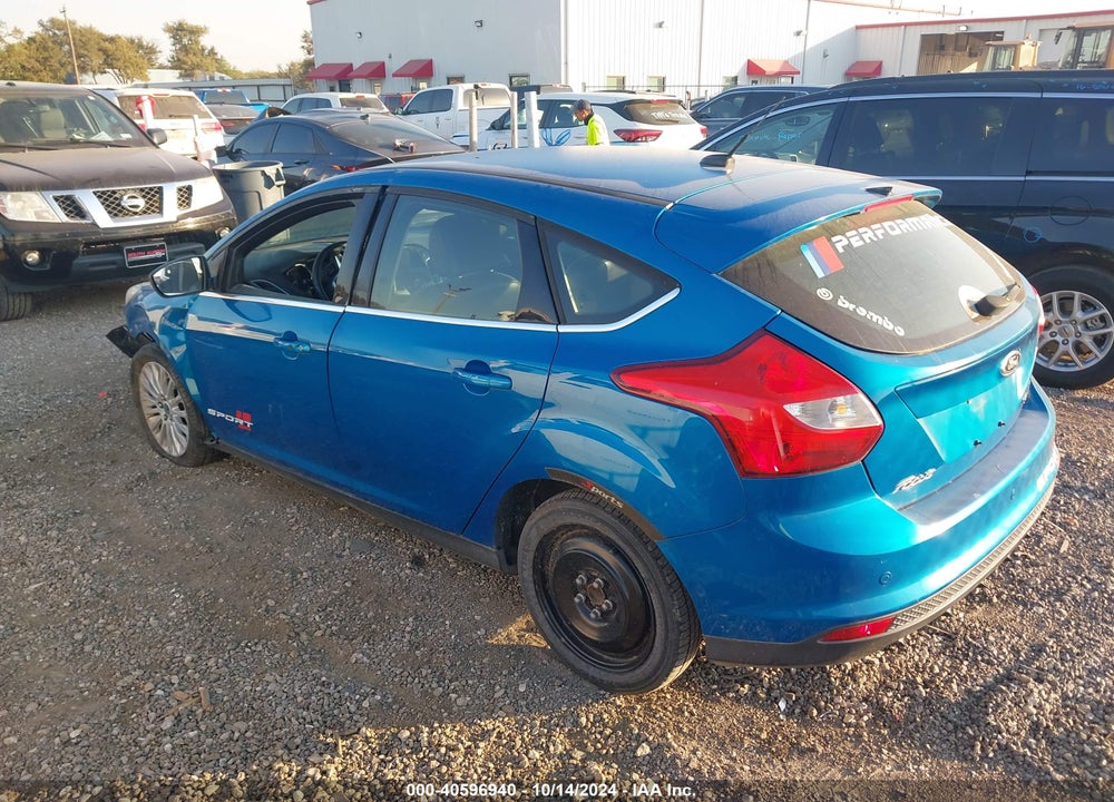 2012 FORD FOCUS TITANIUM VIN: 1FAHP3N27CL472196