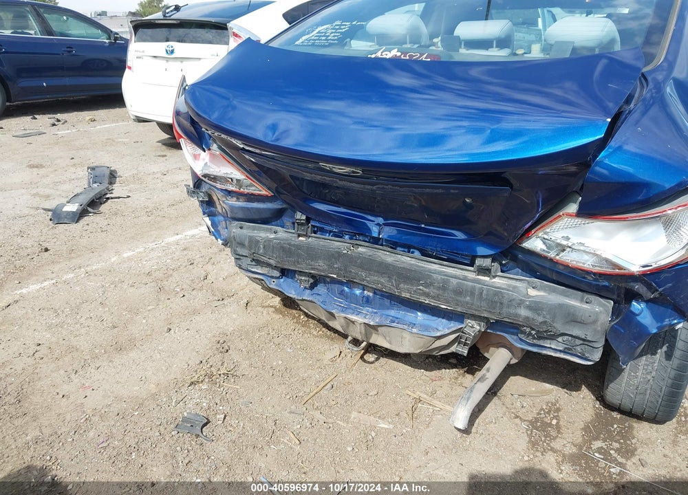 2017 HYUNDAI ACCENT VIN: KMHCT4AE1HU332437