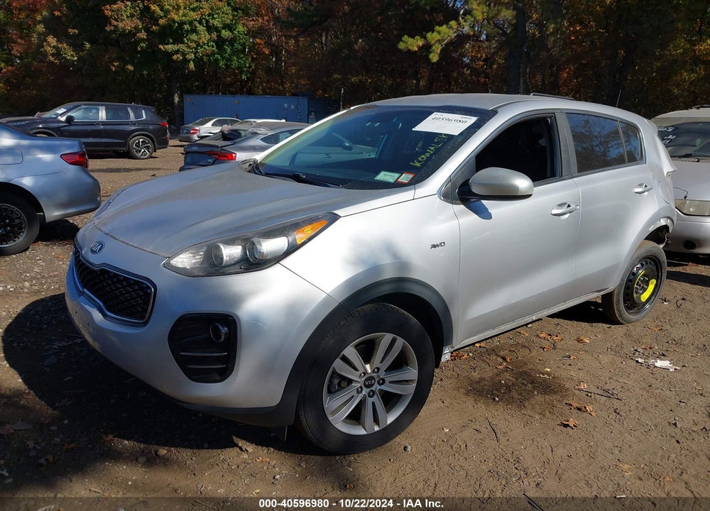 2018 KIA SPORTAGE LX VIN: KNDPMCAC9J7348157