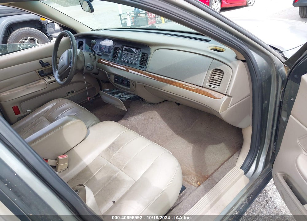 2003 FORD CROWN VICTORIA STANDARD VIN: 2FAFP73WX3X154001