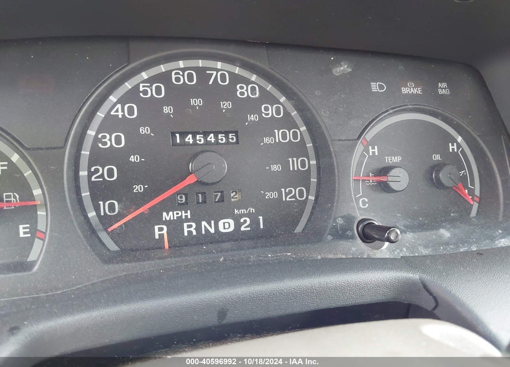 2003 FORD CROWN VICTORIA STANDARD VIN: 2FAFP73WX3X154001
