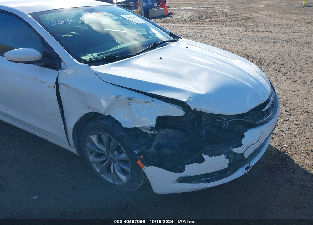 2015 CHRYSLER 200 S VIN: 1C3CCCBB4FN755785