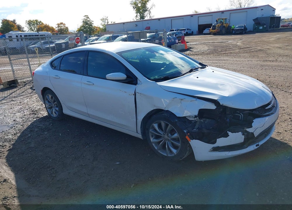 2015 CHRYSLER 200 S VIN: 1C3CCCBB4FN755785