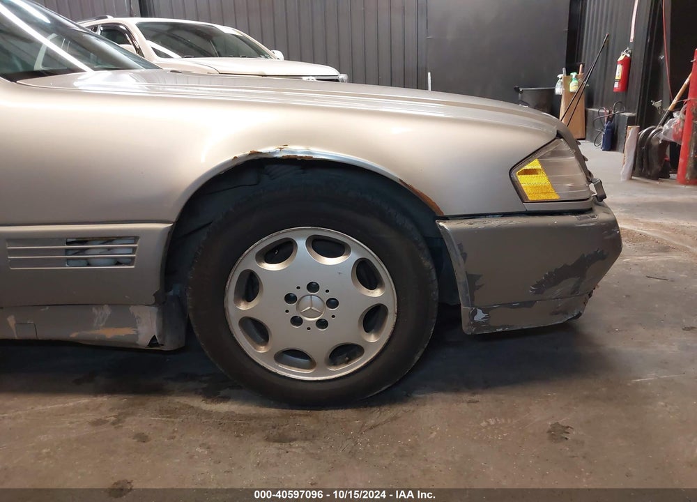 1995 MERCEDES-BENZ SL 320 VIN: WDBFA63E3SF109648