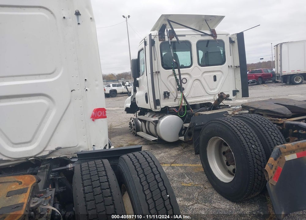 2019 FREIGHTLINER CASCADIA 125 VIN: 3AKBGDDVXKDLH5538