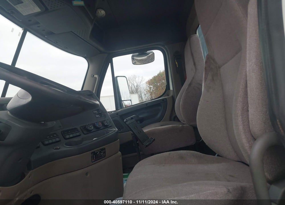 2019 FREIGHTLINER CASCADIA 125 VIN: 3AKBGDDVXKDLH5538