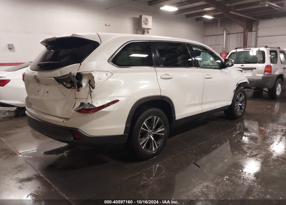 2019 TOYOTA HIGHLANDER LE VIN: 5TDZZRFH5KS303774