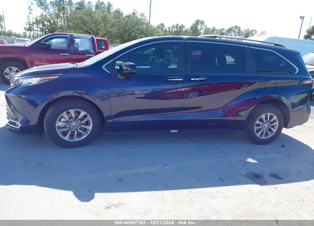 2023 TOYOTA SIENNA XLE VIN: 5TDYRKEC6PS163718